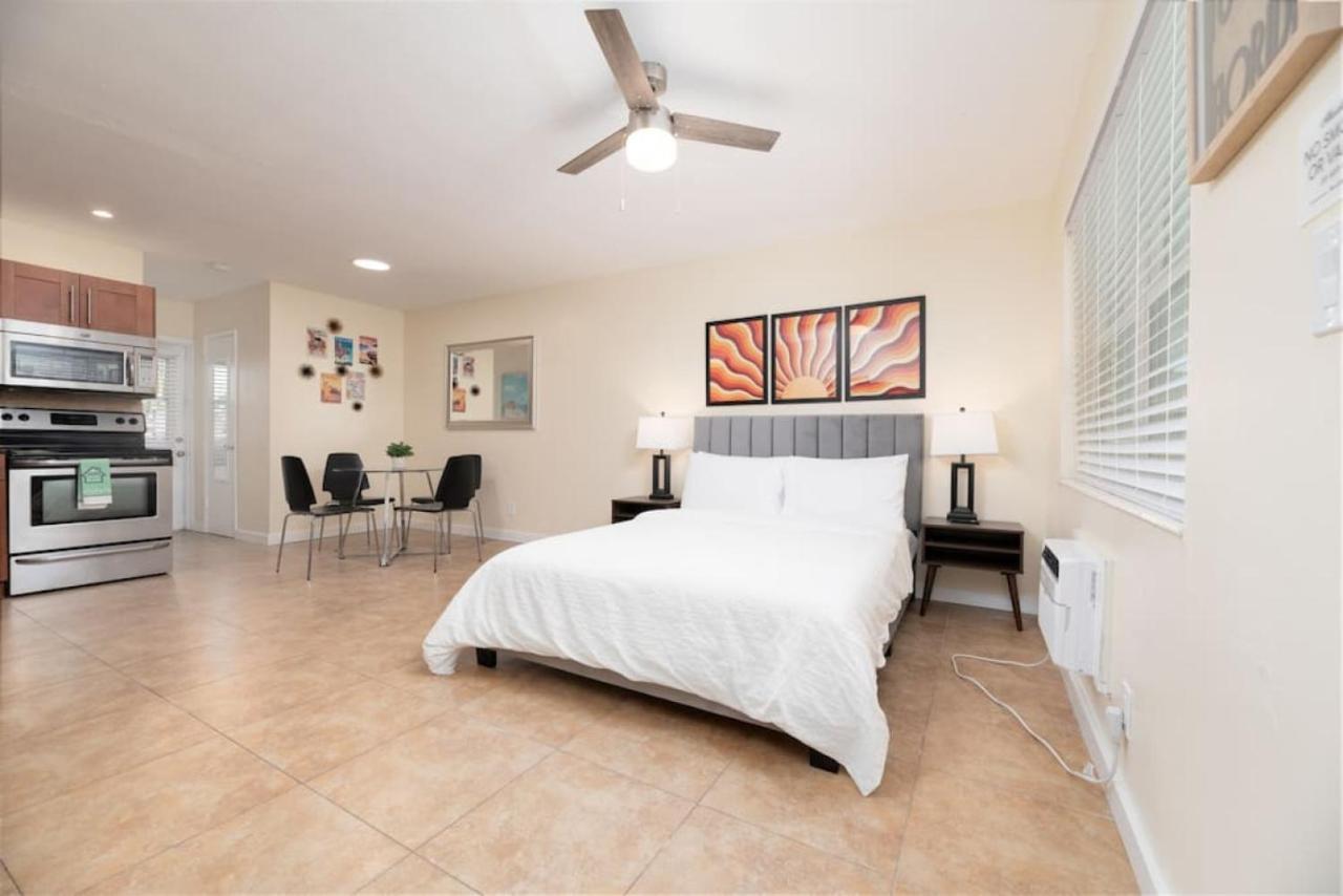 Just Off Wilton Drive 7 Apartment Fort Lauderdale